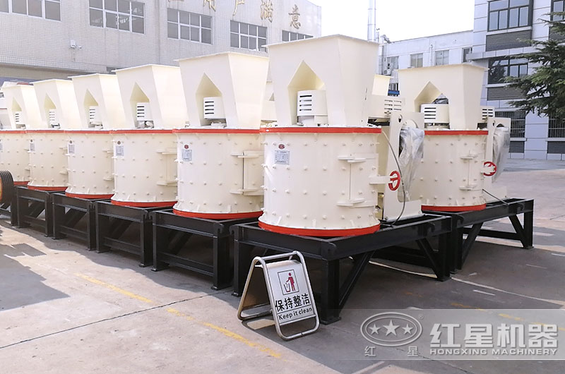立式破碎機(jī)型號(hào)齊全，有現(xiàn)貨