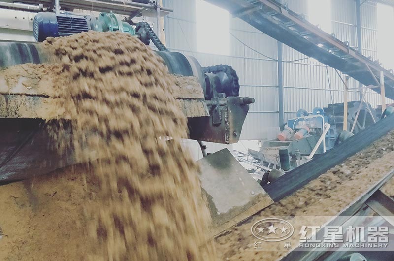 復(fù)合式破碎機成品 復(fù)合式破碎機成品